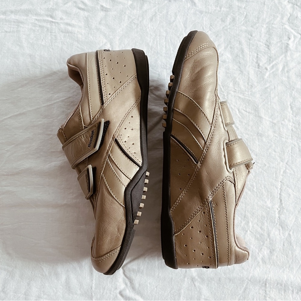 || Reebok || Vintage Metallic Sneaker